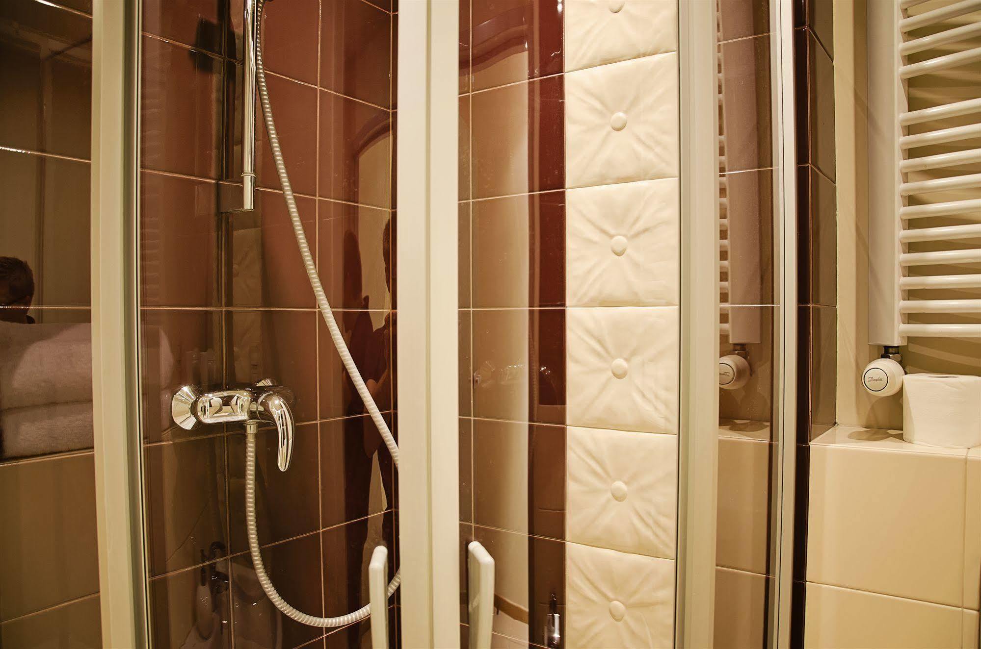 Angel City Center Krakow Aparthotel 외부 사진